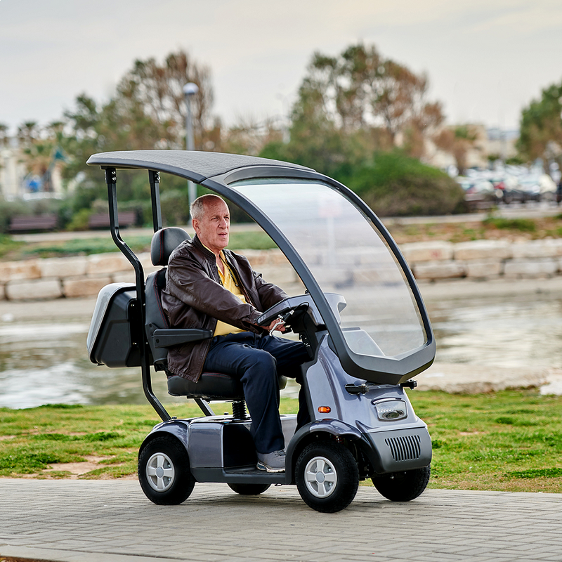Afikim C4 Scooter canopy man